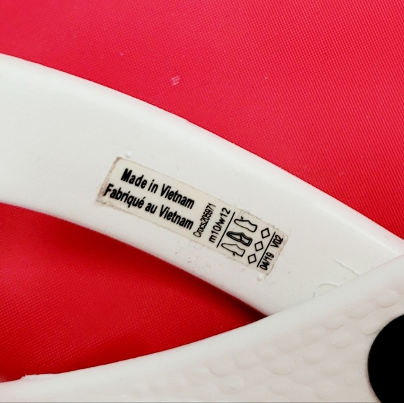 CROCS Rainbow Pride Black Toe Unisex Classic Clogs size Men's 10 / Women's 12 - Picture 10 of 11